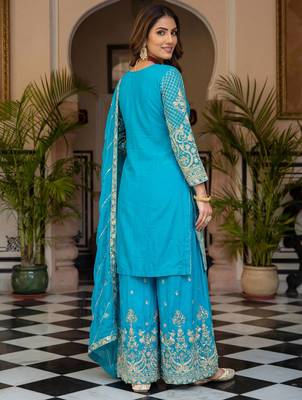 wear sharara with heavy border dupatta set 4