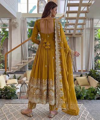 wedding wear embroidered anarkali set 3