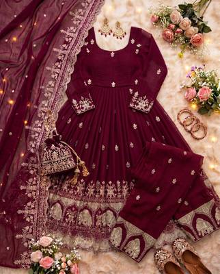wedding wear embroidered anarkali set 4