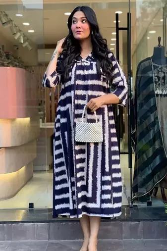 Floral printed cotton v neck navy-blue dress