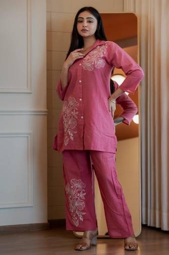 Floral embroidered cotton collar neck peach co-ord set