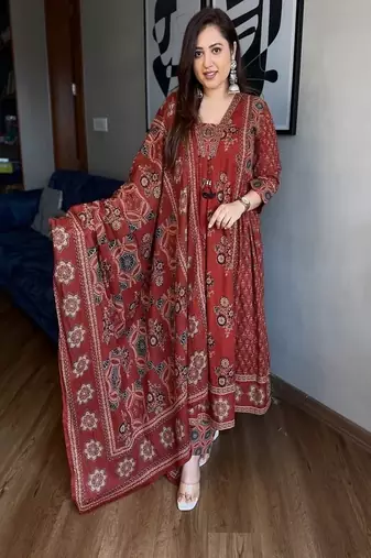 Floral printed cotton v neck red  kurta trouser & dupatta set