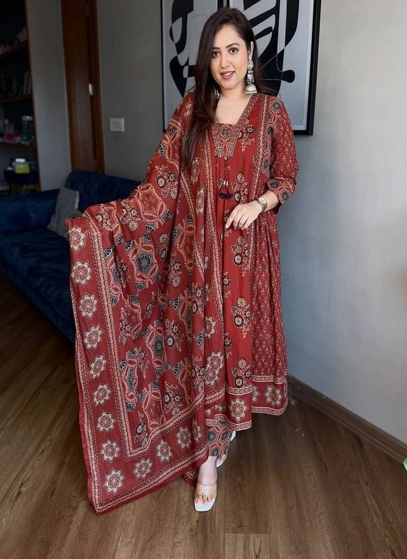 Floral printed cotton v neck red  kurta trouser & dupatta set