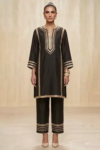 Black embroidered chanderi silk kurta set