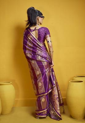 Purple color satin silk blend handloom weaving saree 4