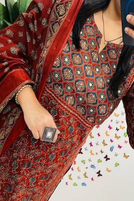 Floral embroidered cotton round neck red  kurta trouser & dupatta set 4