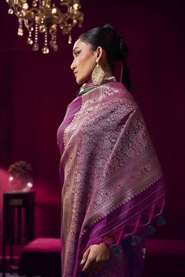 Dark magenta satin linen handloom weaving silk blend saree 4