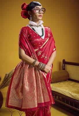satin silk blend handloom weaving saree in red 3