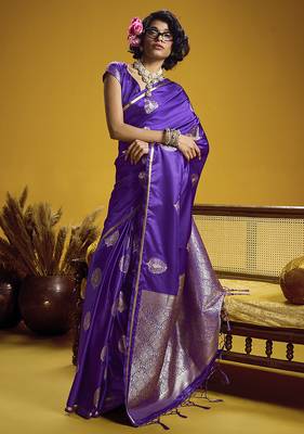 satin silk blend handloom weaving saree in violet 2