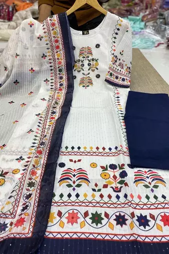 Stylish printed maslin kurta set with sequin work dupatta & rayon pant
