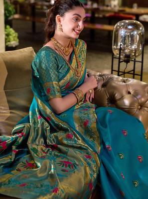 Aqua silk blend banarasi saree with unstitched blouse piece 2