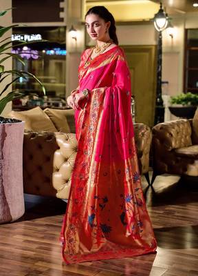 Rani pink silk blend banarasi saree with unstitched blouse piece 3