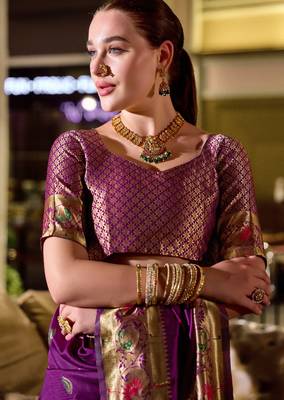 Purple silk blend banarasi saree with unstitched blouse piece 5