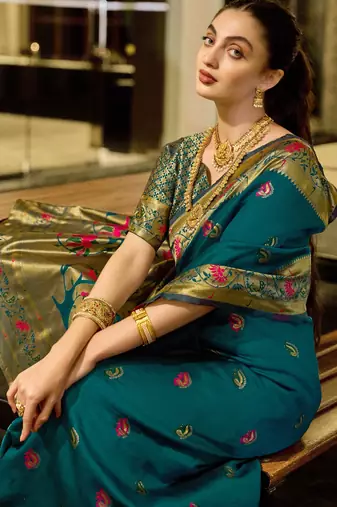 Rama silk blend banarasi saree with unstitched blouse piece