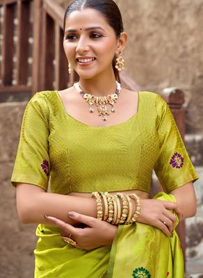 Parrot silk blend banarasi saree with unstitched blouse piece 4