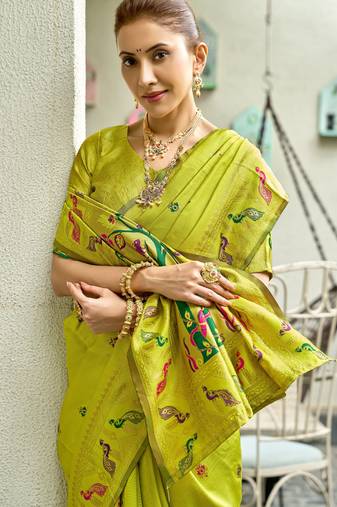 Parrot silk blend banarasi saree with unstitched blouse piece
