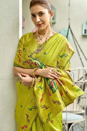 Parrot silk blend banarasi saree with unstitched blouse piece