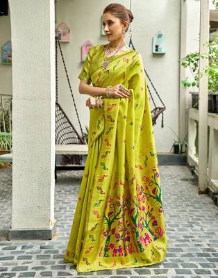 Parrot silk blend banarasi saree with unstitched blouse piece 2