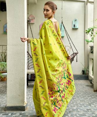 Parrot silk blend banarasi saree with unstitched blouse piece 3