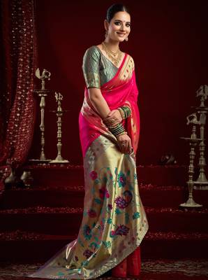 Rani pink silk blend banarasi saree with unstitched blouse piece 3