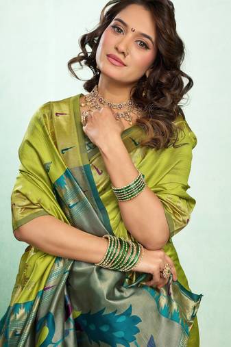 Parrot silk blend banarasi saree with unstitched blouse piece
