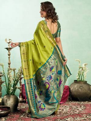 Parrot silk blend banarasi saree with unstitched blouse piece 4