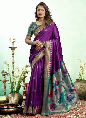 Purple silk blend banarasi saree with unstitched blouse piece 3