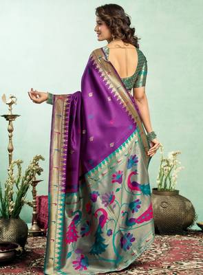 Purple silk blend banarasi saree with unstitched blouse piece 4
