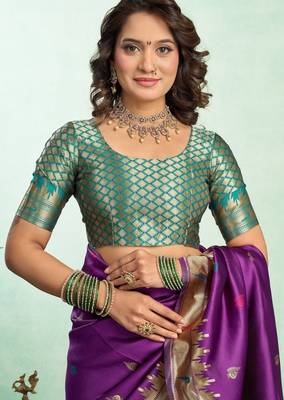 Purple silk blend banarasi saree with unstitched blouse piece 5