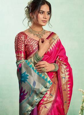 Rani pink silk blend banarasi saree with unstitched blouse piece 2