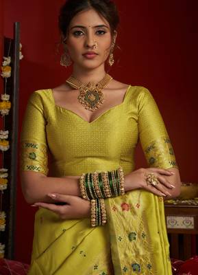 Parrot silk blend banarasi saree with unstitched blouse piece 5