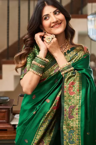 Green soft silk blend banarasi jacuard work designer party wear saree with unstitched blouse piece