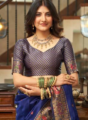 Blue silk blend banarasi saree with unstitched blouse piece 5