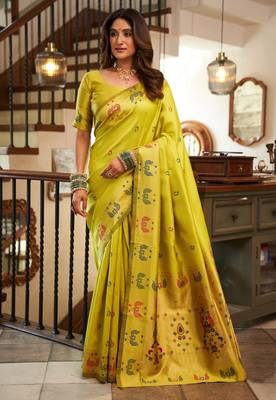 Parrot silk blend banarasi saree with unstitched blouse piece 3