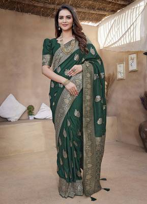 Green silk blend with zari weave saree with unstitched blouse piece 2