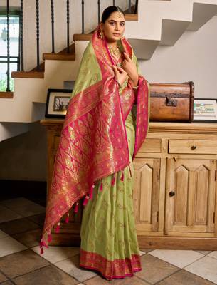 Pista pink silk blend with woven saree with unstitched blouse piece 3