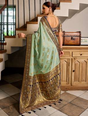 Sea green silk blend with woven saree with unstitched blouse piece 3