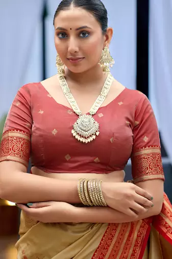 Cream red silk blend with woven saree with unstitched blouse piece