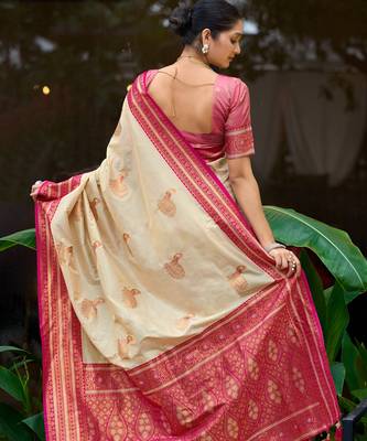 Off white pink pink silk blend with woven saree with unstitched blouse piece 4