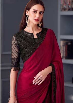 Magenta chiffon embroidered saree with unstitched blouse piece 2