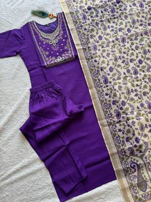 Womens fancy silk fabric kurta set 4