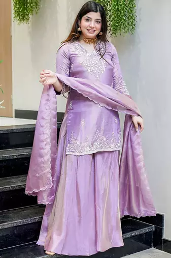 purple salwar suit dupatta