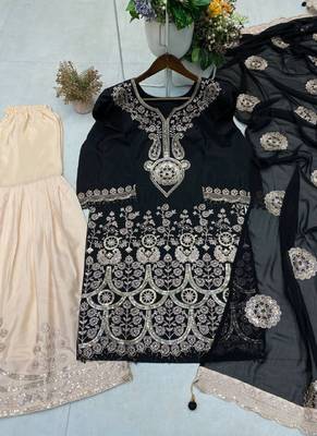 black crepe salwar suit with dupatta 2