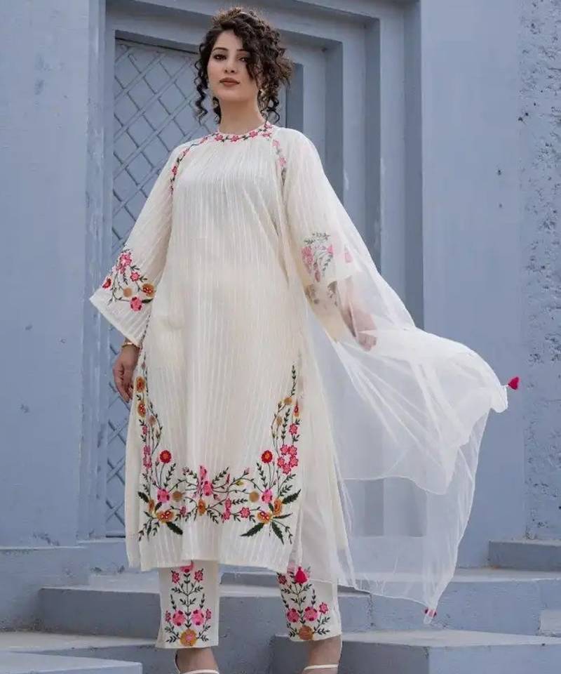 Elegant white floral embroidered cotton kurta set with net dupatta