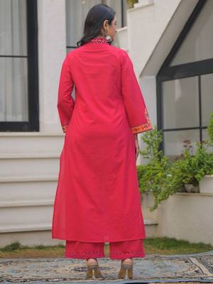 Deep rose pink pure cotton a-line kurta set with applique work and mirror embroidery 4