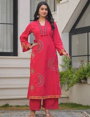 Deep rose pink pure cotton a-line kurta set with applique work and mirror embroidery 5