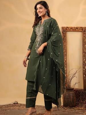 Forest green pure cotton embroidered kurta set with farsi salwar 2