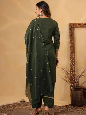 Forest green pure cotton embroidered kurta set with farsi salwar 3