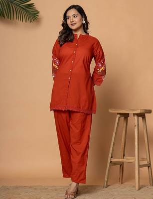 Rust pure cotton kurta pant set with floral embroidery 1