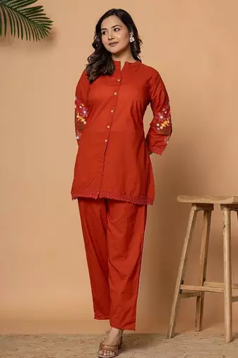 Rust pure cotton kurta pant set with floral embroidery